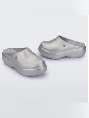 Melissa Free Clog Platform size 7